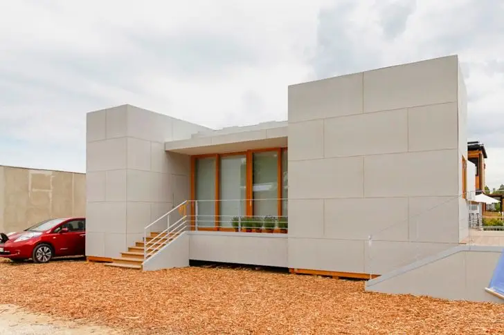 The Renai House for Natural Disasters Wins Solar Decathlon Europe 2014