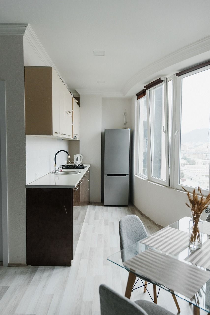 Amenajarea bucătăriei pe balcon: sfaturi utile pentru alegeri inspirate