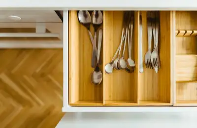 Creating a Minimalist Kitchen in Bucharest: Ingenious Tips