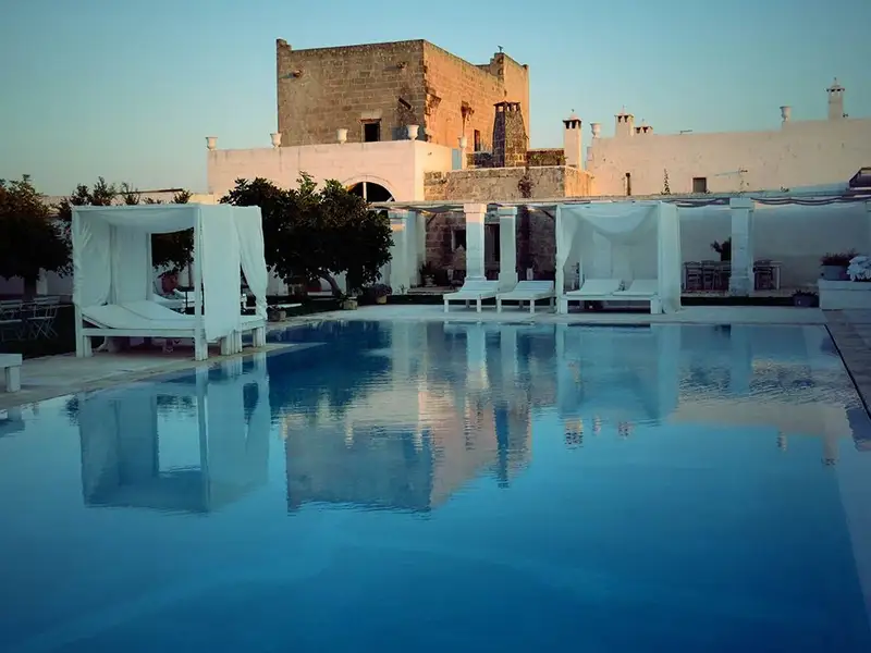 O ferma din sudul Italiei transformata intr-un boutique hotel spectaculos