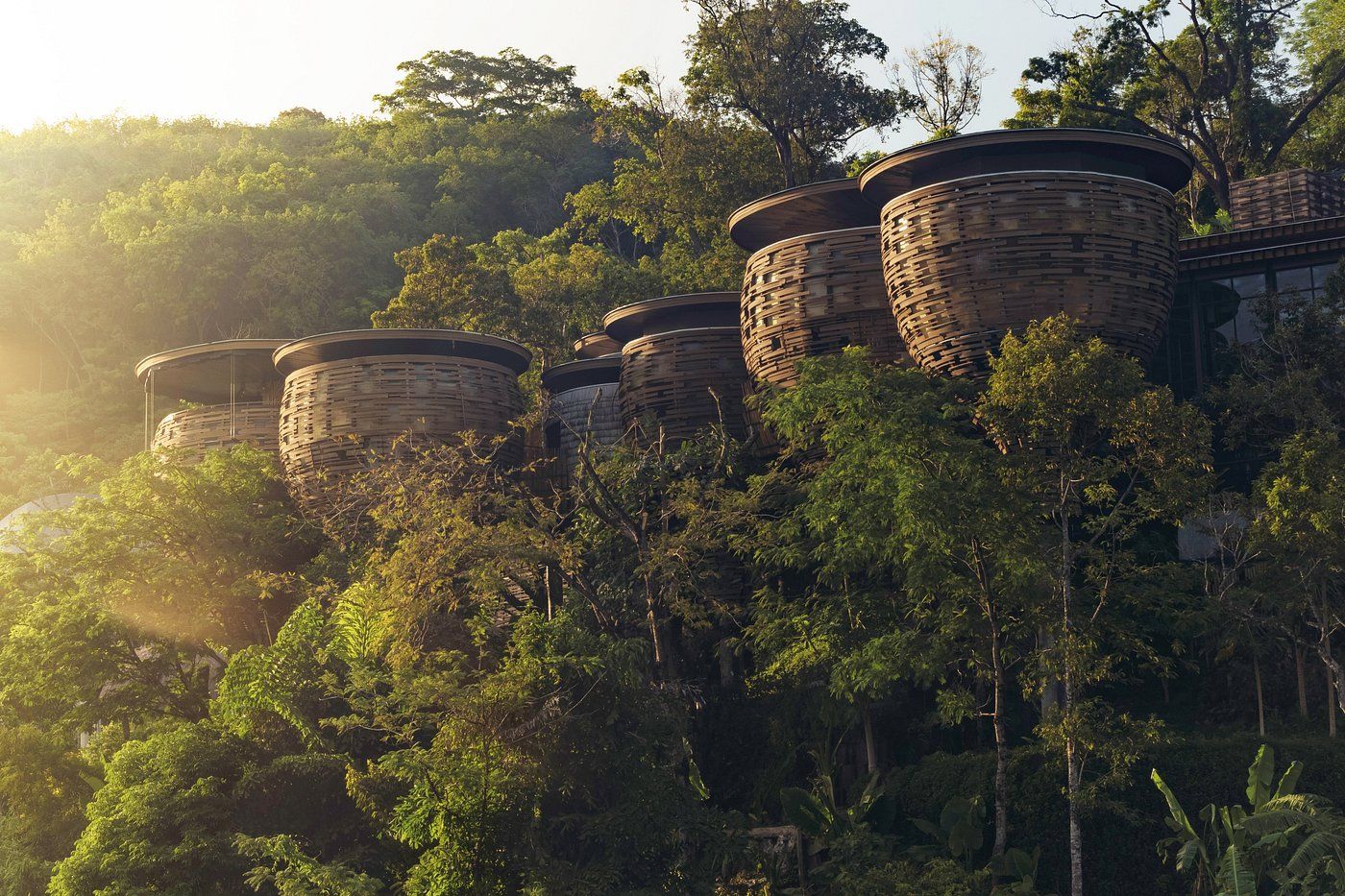 Hotelul Keemala din Phuket: Lux și creativitate arhitecturală