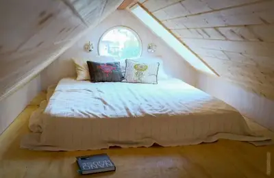 Attic: A Space That Stimulates Imagination