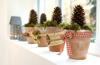 How to Highlight Windows with Christmas Decorations