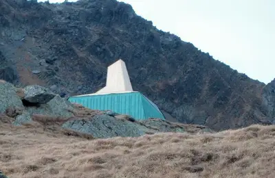 Mountain Refuge in the Făgăraș Massif - Ecology Above 2100 Meters