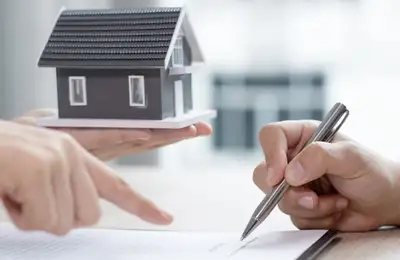 New Home vs. Classic Mortgage: What's More Advantageous in 2026?