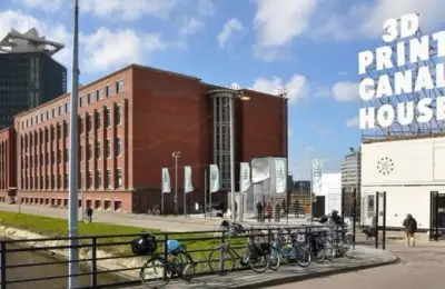 How the Dutch Build Houses Using 3D Printers (VIDEO)
