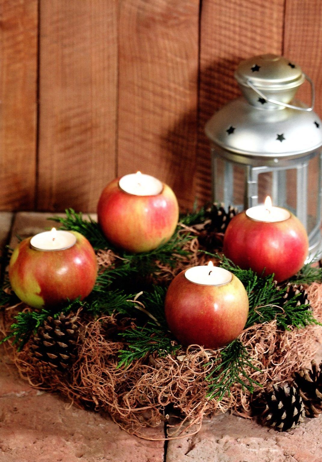 DIY Christmas Project: Apple Wreath