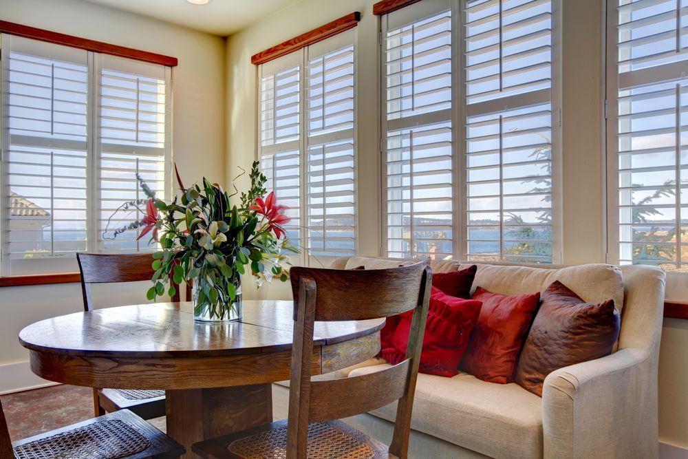 Curtains or Blinds: Which Option is Right for Your Home?