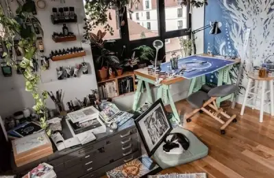 A New Style of Interior Design? What's Behind the Cluttercore Trend