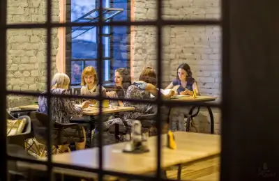Alt Shift: An Industrial Chic Gastropub in the Heart of Bucharest