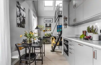 A 34 sq m Studio Like an Art Gallery