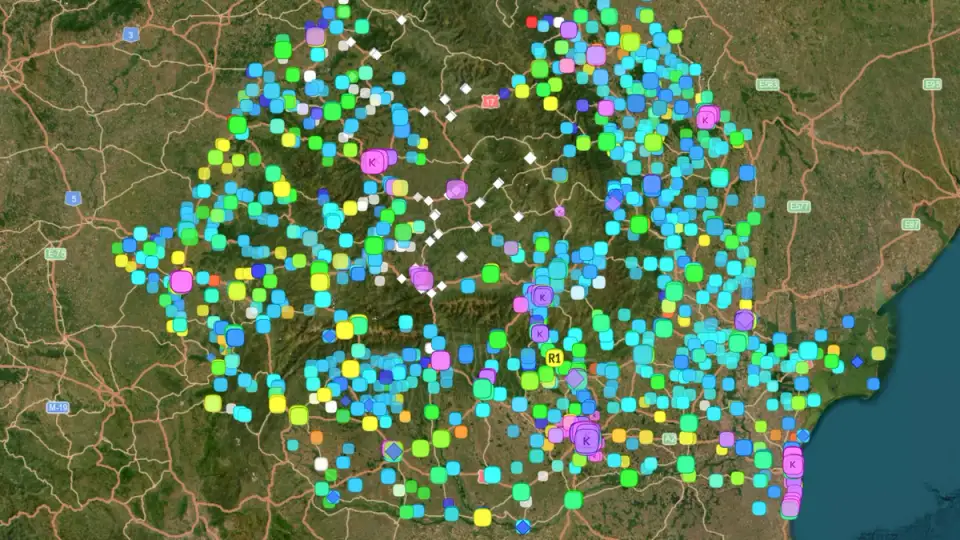 Teama de cutremur într-un bloc comunist. Cât de sigure sunt blocurile turn și etajele superioare la un cutremur?