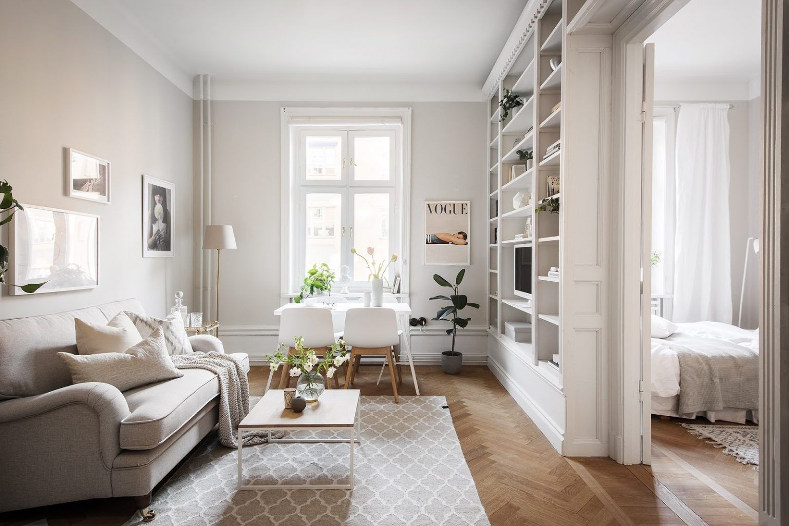 Elegant Decor in a 43 sq m Apartment