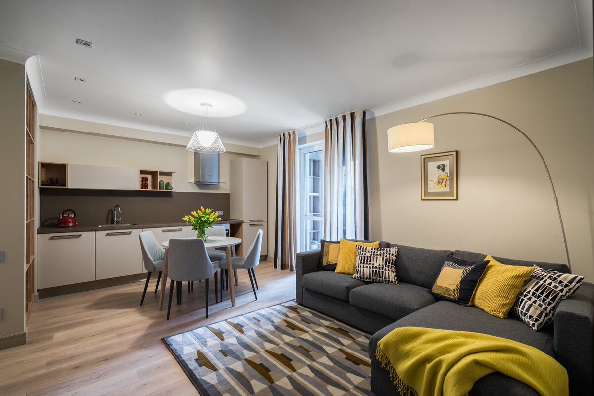 Comfortable Decor in a 3-Bedroom Apartment