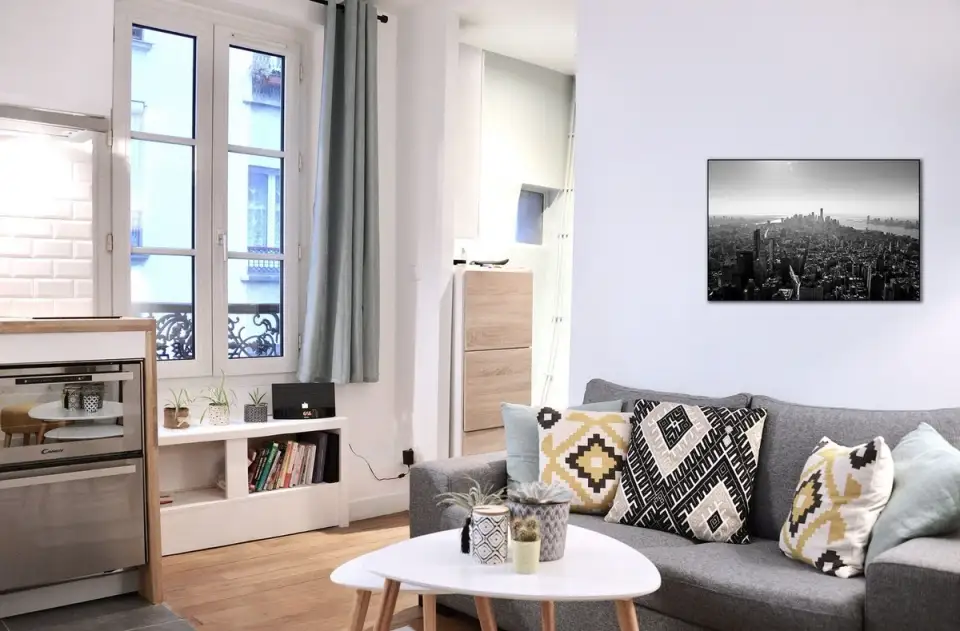 A Charming Makeover in a Small Apartment
