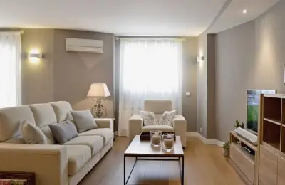 Modern Apartment with a Welcoming and Family Atmosphere