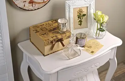 Personalized Furniture in Shabby Chic or Vintage Style from Insignis