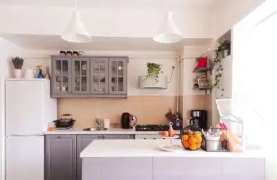 Home with Ioana: Small Space Decorated with Style