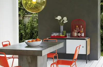 Furniture and Decorations for the Warm Season