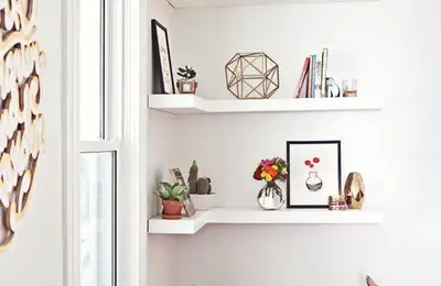 Suspended Shelves Corner Approach: A Pragmatic Solution for Decor