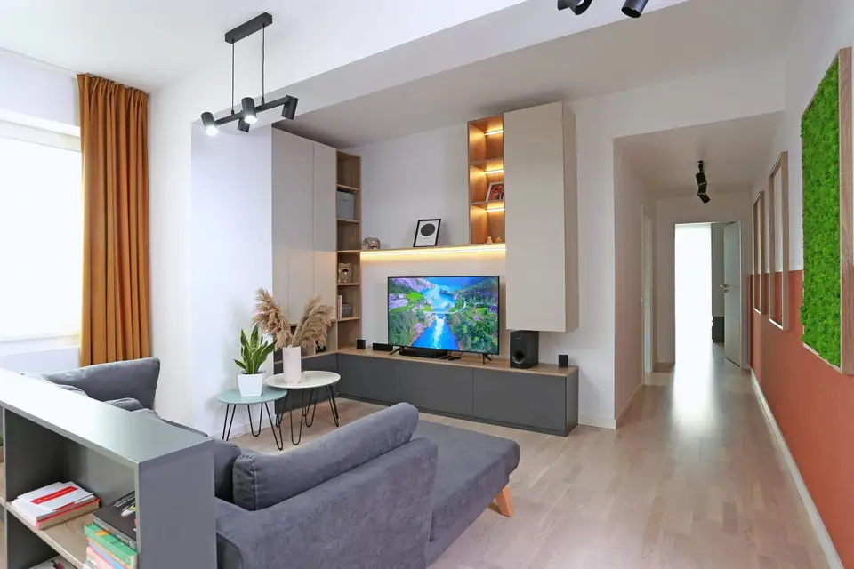 Neutral Tone Interior Design for a 4-Bedroom Apartment in Bucharest