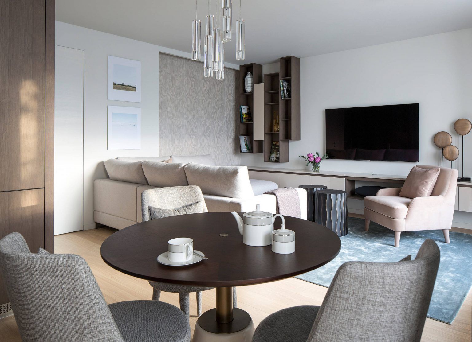Neutral Tones in an Elegant Two-Room Design