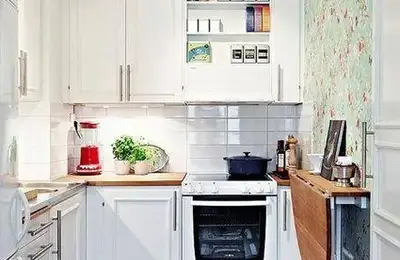 Inspiration for Small Kitchens: Adapting to Your Space
