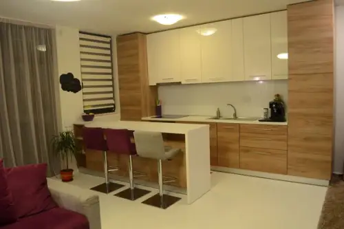 Casele cititorilor: Anda si apartamentul pe care si l-a amenajat singura