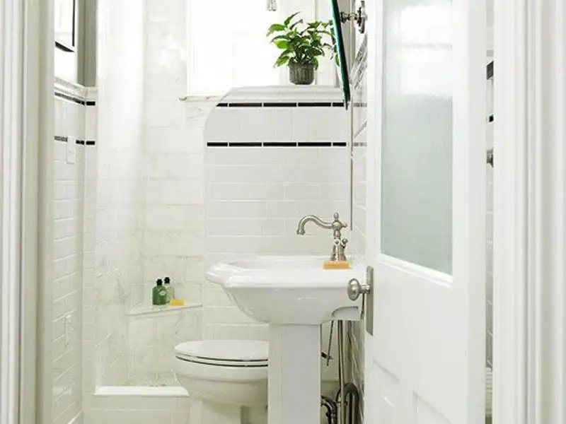 Design practic pentru o baie mica