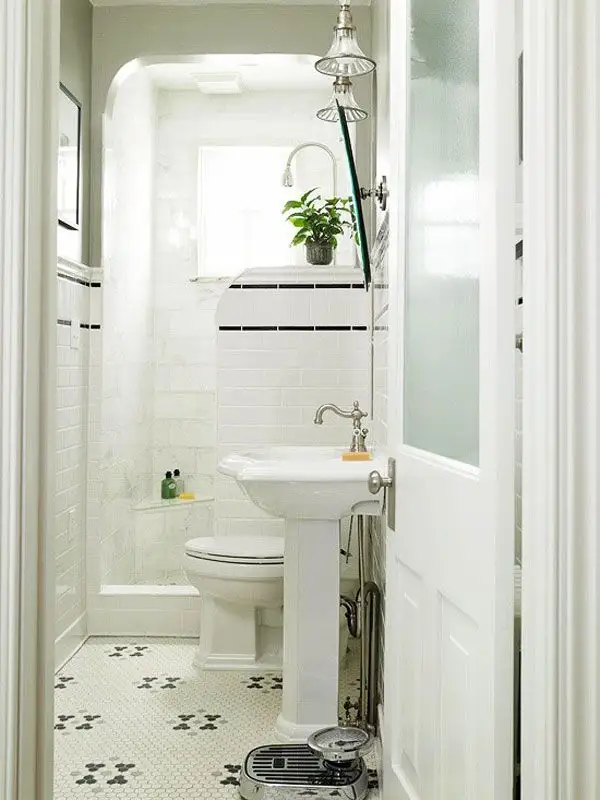 Practical Design for a Small Bathroom