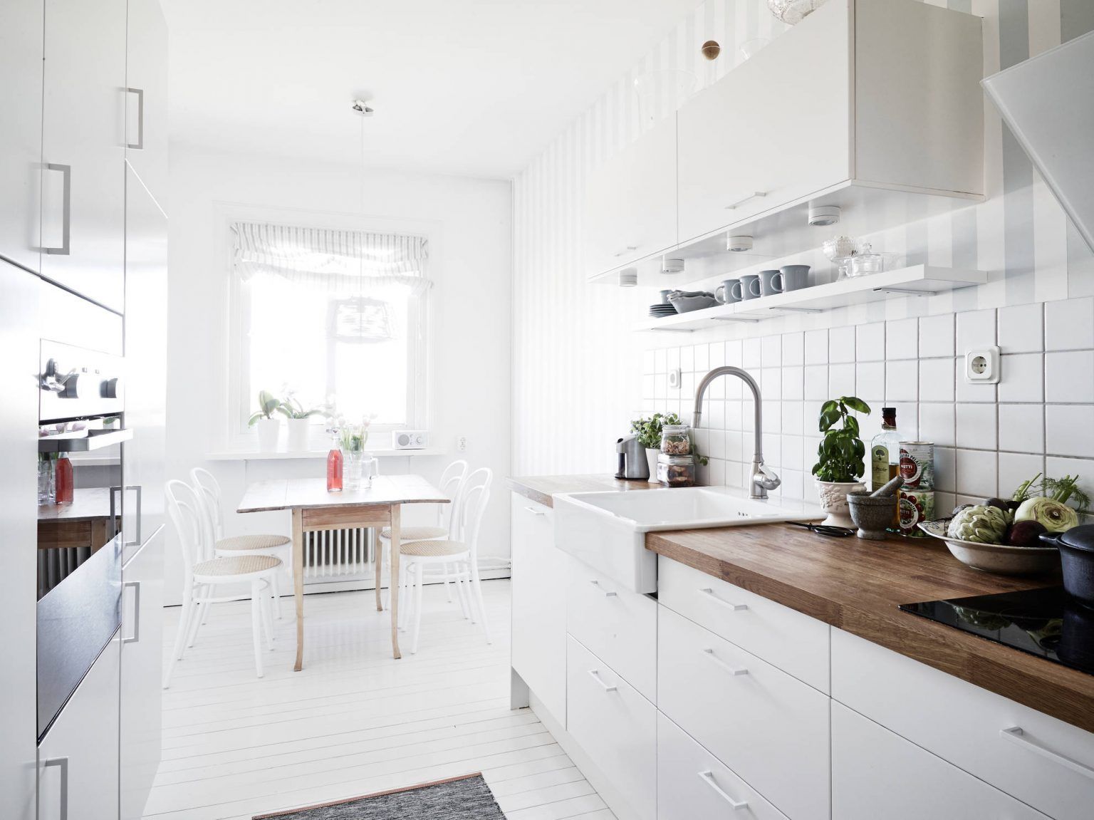 Still Trending: Scandinavian Style Kitchens