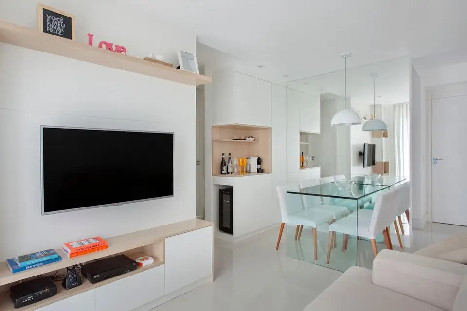 Comfort and Brightness in a 43 sqm Design