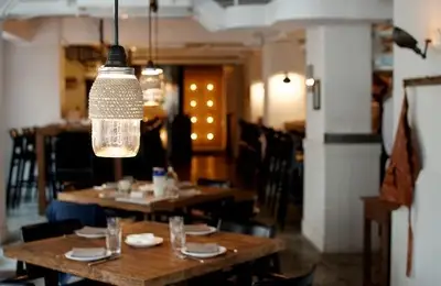 DIY: How to Turn a Jar into a Lampshade