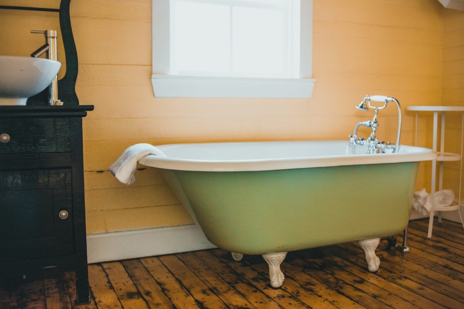 Cada freestanding – ghid de cumpărare