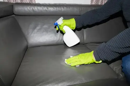 Curățarea canapelelor din piele: soluții eficiente și sfaturi utile
