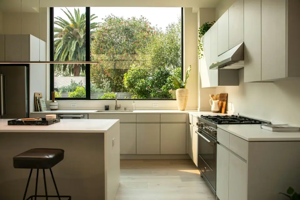 Harmonize Your Kitchen with Carefully Chosen Textiles