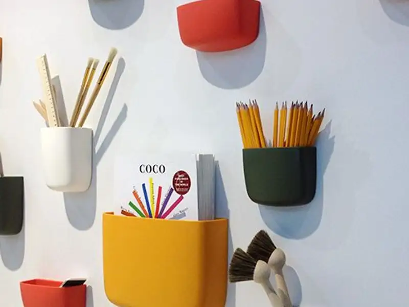 Buzunare colorate, solutii de depozitare create de Simon Legald
