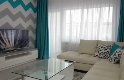 Home with Roxana and Alexandru in Cluj-Napoca: a Modern 2-Bedroom Apartment