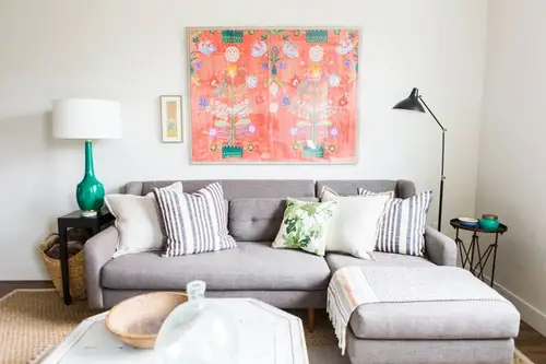Canapeaua gri o solutie universala pentru orice decor