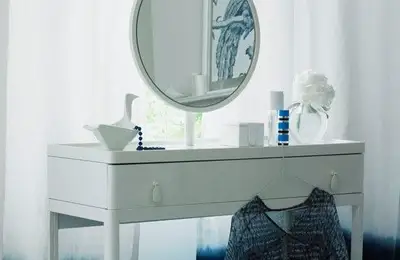 How to Clean Mirrors Effectively