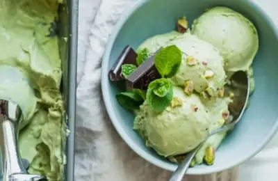 Avocado Ice Cream with Bananas and Coconut Milk - Vegan, Quick & Creamy Dessert