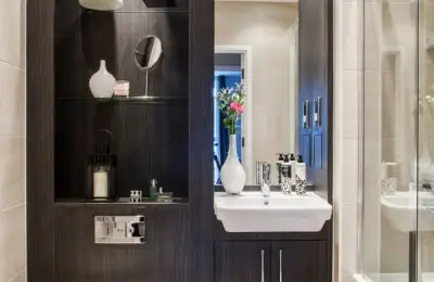 25 Small Bathroom Design Ideas & Layouts