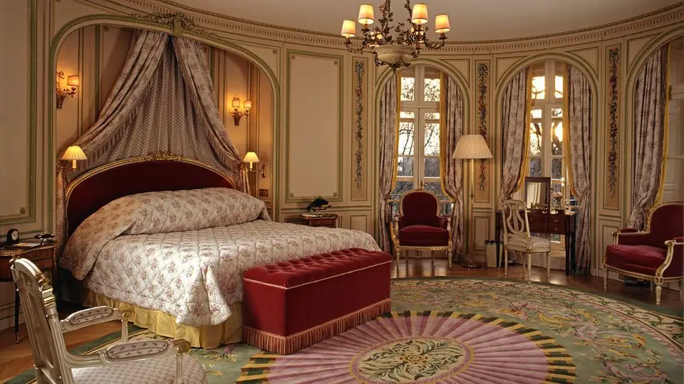 5 Royal Room Ideas