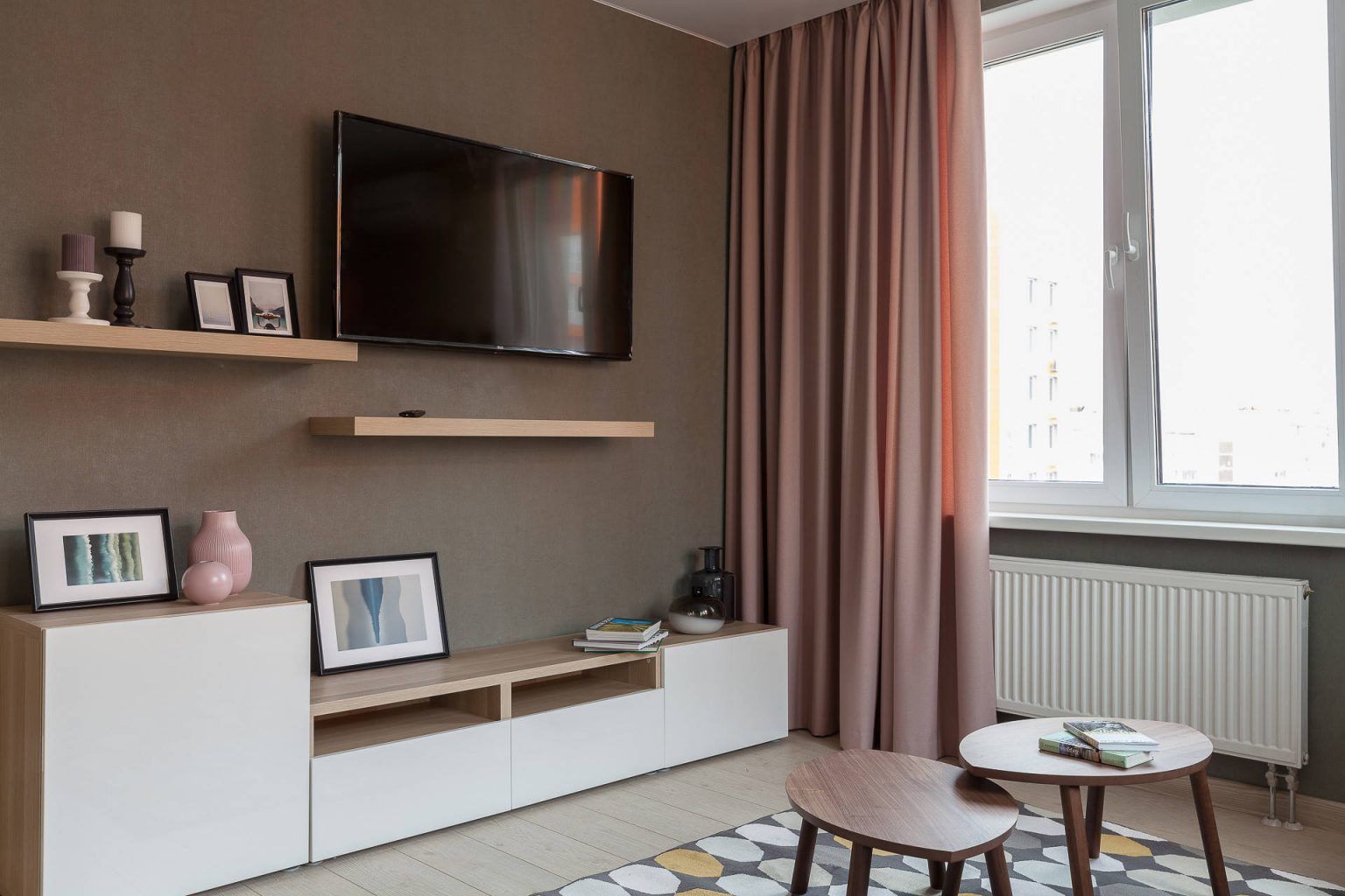 A 3-Room Layout Focused on Simplicity and Functionality