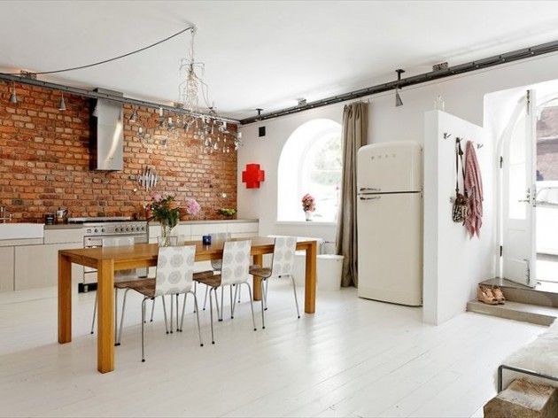 Brick Wall: An Industrial Accent for Your Home