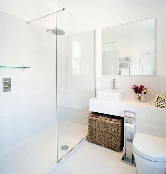 Baie amenajata in alb 12 modele pline de inspiratie