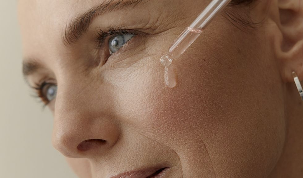 Bakuchiol: As Effective as Retinol, but Gentle on Skin