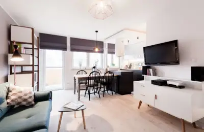 Minimalist Design for a 42 sqm Space