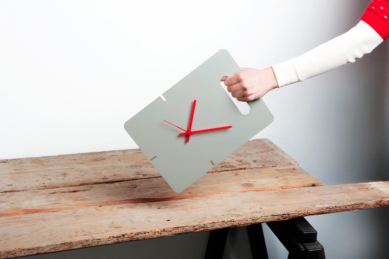 Object Design: Lok, Multifunctional Watches