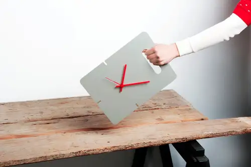 Design de obiect: Lok, ceasurile multifunctionale